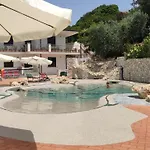 Il Corbezzolo 아파트